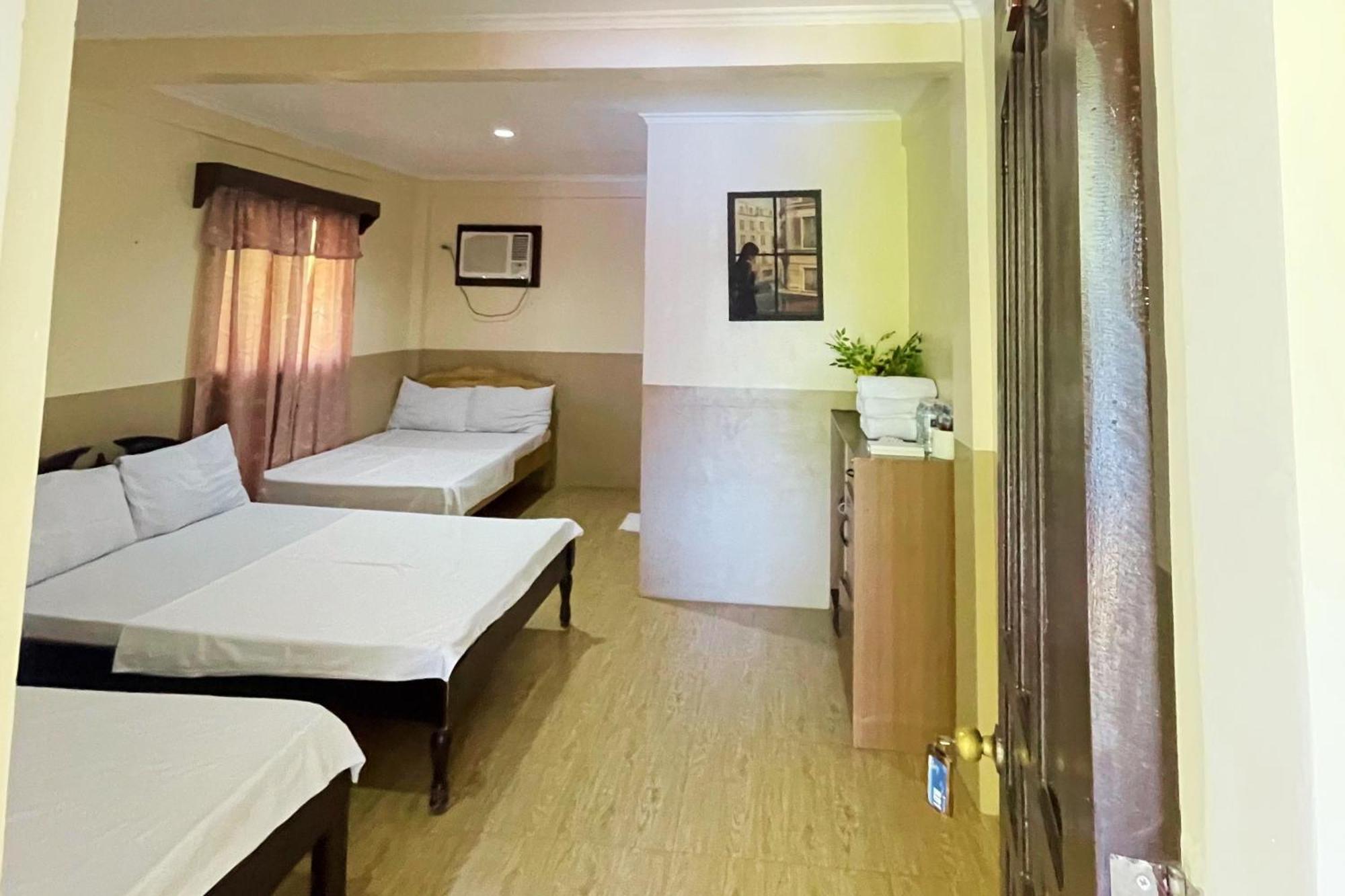 Durhan White Beach Resort Powered By Cocotel Tabuelan Exterior photo